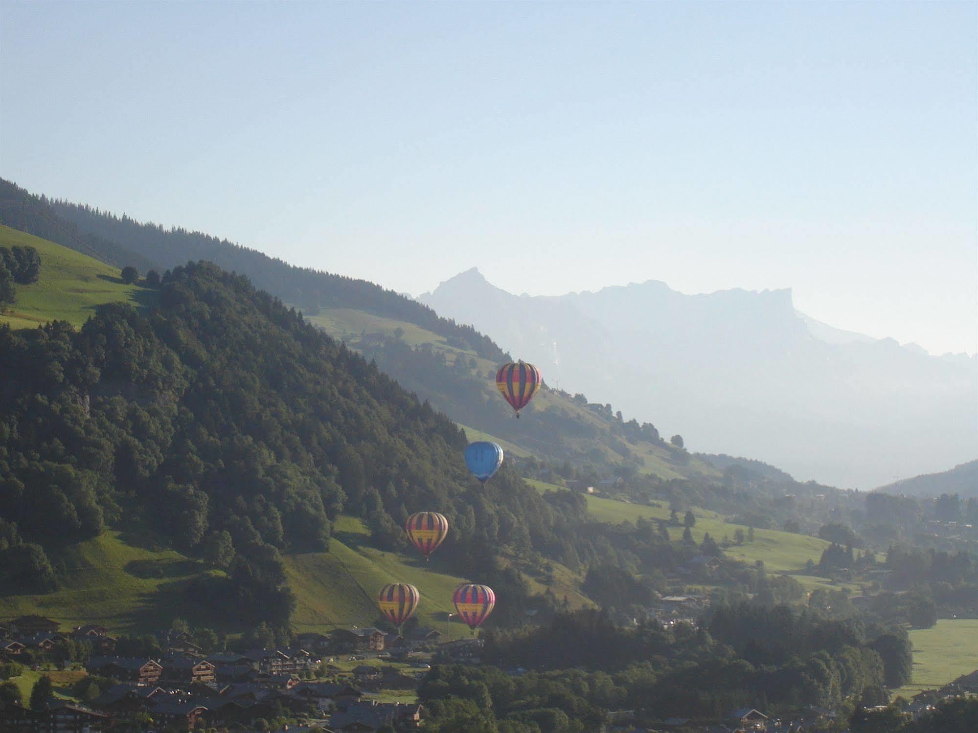 Hotel Les Bernards Praz-sur-Arly Esterno foto