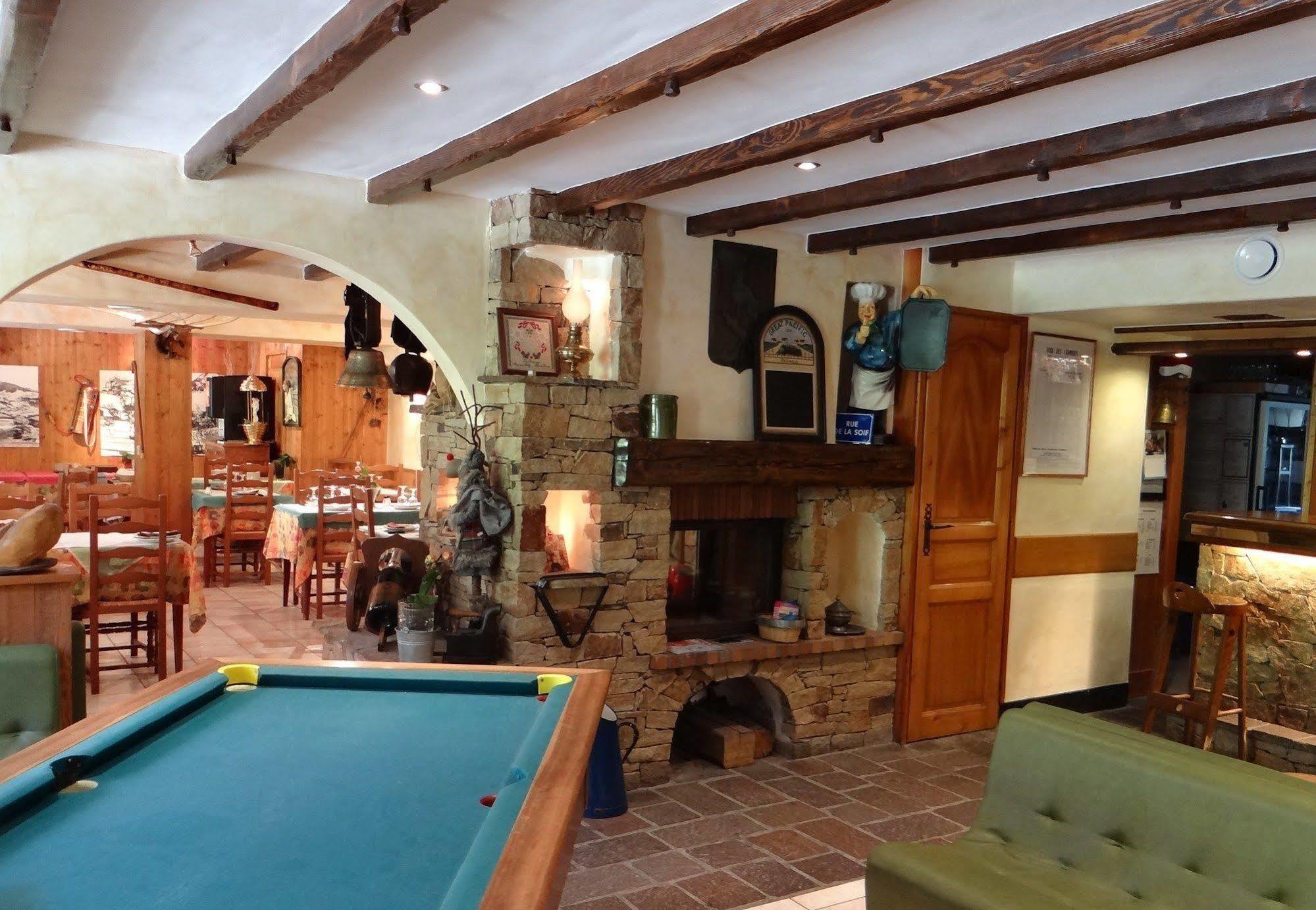 Hotel Les Bernards Praz-sur-Arly Esterno foto